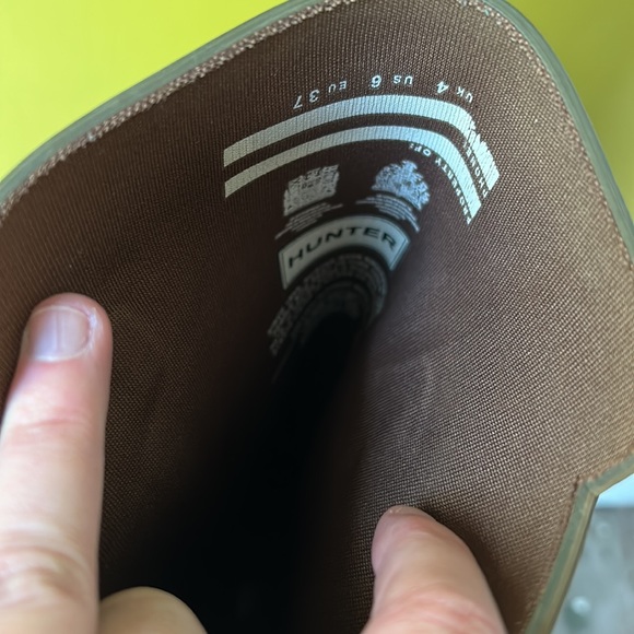 Hunter green boots - Picture 8 of 9